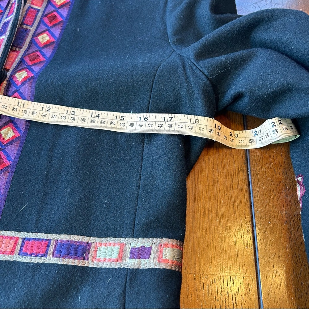 Nygard Collection Wool-Blend Car Coat Black Floral Embroidered Sz 8 EUC - Picture 10 of 10